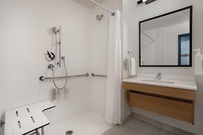 Spark by Hilton Rahway