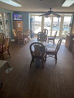 Getaways at Destin Holiday Beach Resort