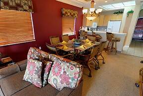 Getaways at Destin Holiday Beach Resort