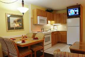 Getaways at Destin Holiday Beach Resort