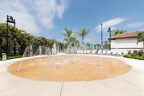 Vista Cay Resort by Millenium at Universal Blvd