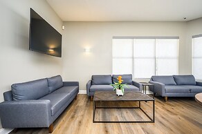 Vista Cay Resort by Millenium at Universal Blvd