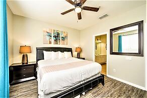 Vista Cay Resort by Millenium at Universal Blvd