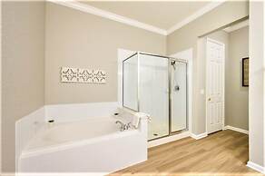 Vista Cay Resort by Millenium at Universal Blvd