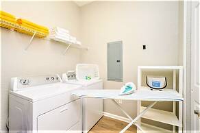 Vista Cay Resort by Millenium at Universal Blvd