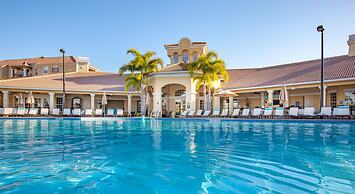 Vista Cay Resort by Millenium at Universal Blvd