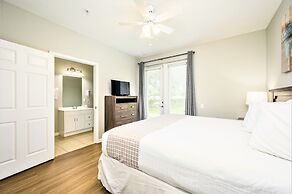 Vista Cay Resort by Millenium at Universal Blvd