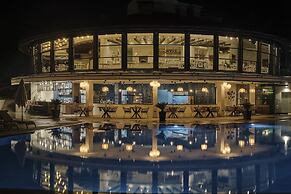 Santa Marina Holiday Village