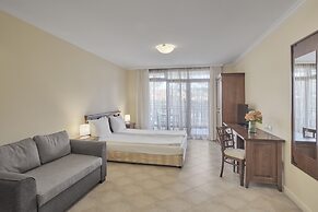 Santa Marina Holiday Village