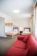 Lilac City Motor Inn & Steakhouse