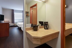 Super 8 by Wyndham Trois-Rivieres