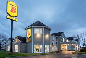 Super 8 by Wyndham Trois-Rivieres