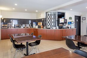 Super 8 by Wyndham Trois-Rivieres