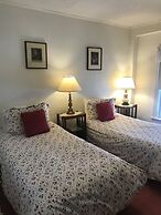 The Inn at Starlight Lake