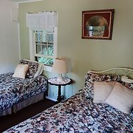 The Inn at Starlight Lake