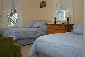 The Inn at Starlight Lake