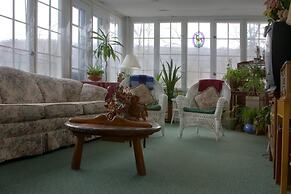 The Inn at Starlight Lake