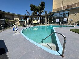 Hometown Inns North Hills