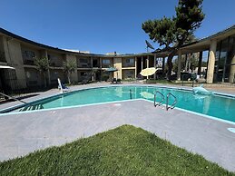 Hometown Inns North Hills