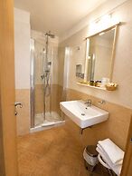 Hotel Villa Gustui Maris