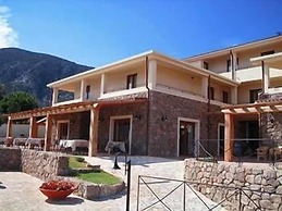 Hotel Villa Gustui Maris