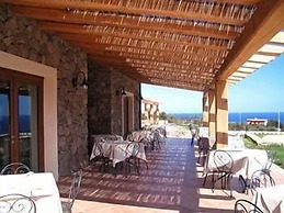 Hotel Villa Gustui Maris