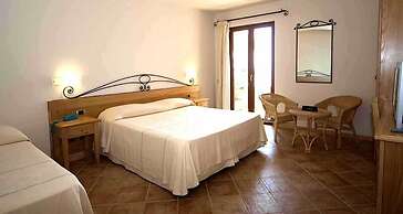 Hotel Villa Gustui Maris