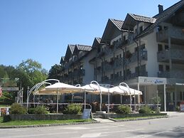 Hotel Jezero