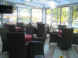 Hotel Jezero