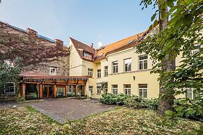 Grotthuss Boutique Hotel