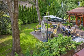 Grotthuss Boutique Hotel