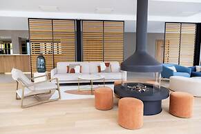Paxton Paris MLV
