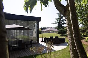 Paxton Paris MLV