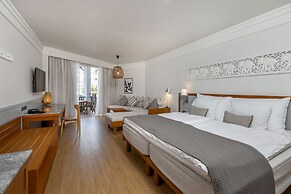 Sunwing Bangtao Beach