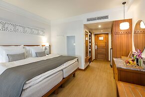 Sunwing Bangtao Beach