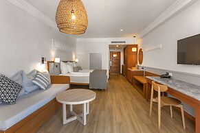 Sunwing Bangtao Beach