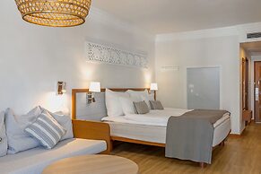 Sunwing Bangtao Beach