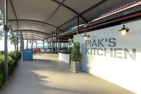 Sunwing Bangtao Beach