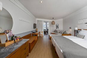 Sunwing Bangtao Beach