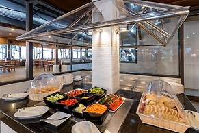 Sunwing Bangtao Beach