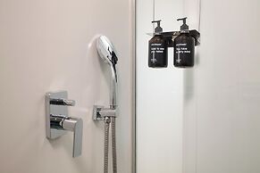 Chic & Basic Born Boutique Hotel