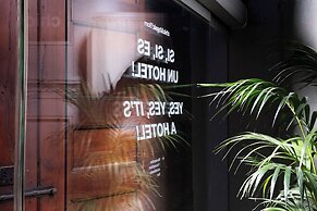 Chic & Basic Born Boutique Hotel