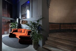 Chic & Basic Born Boutique Hotel