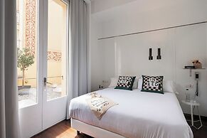 Chic & Basic Born Boutique Hotel
