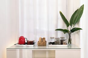 Chic & Basic Born Boutique Hotel