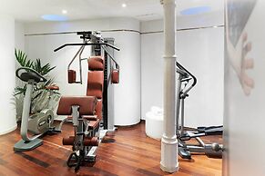 Chic & Basic Born Boutique Hotel