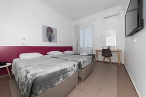 Delfini Hotel
