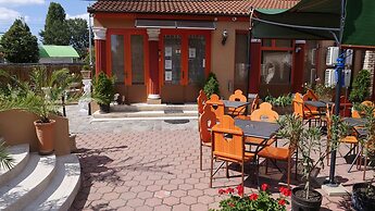 ATTILA HOTEL BUDAPEST