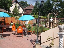 ATTILA HOTEL BUDAPEST