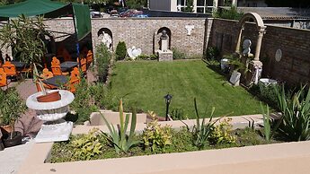 ATTILA HOTEL BUDAPEST